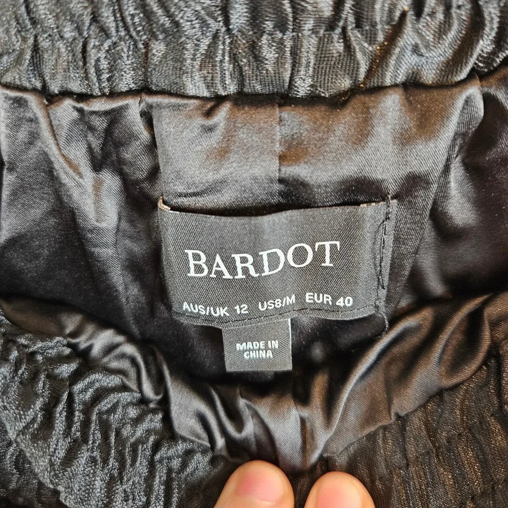 Bardot Demi Floral Jacquard‎ Skirt, black, size US 8 /M